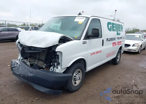 2019 Chevrolet Express 2500 Work Van z USA, uszkodzony, nr VIN 1GCWGAFG9K1151688